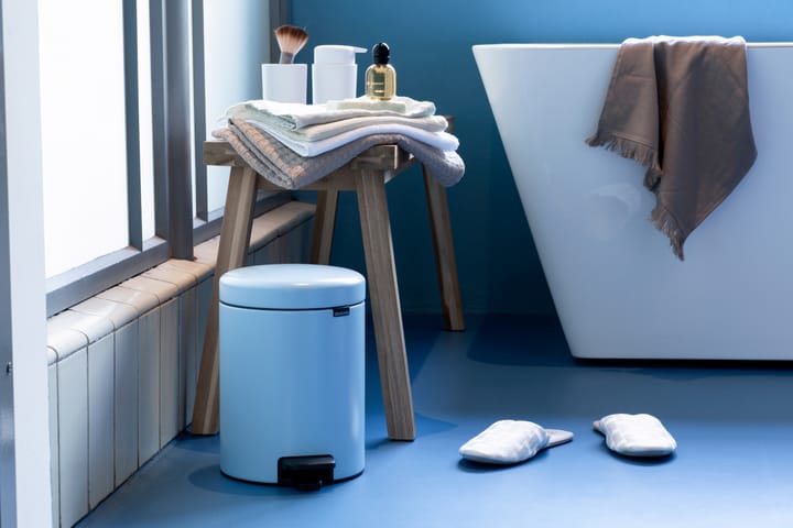 New Icon pedalhink 5 liter, Dreamy blue Brabantia