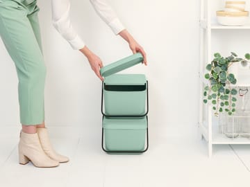 Sort & Go Stapelbar avfallshink 20 L - Jade Green - Brabantia