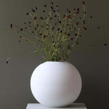 Ball vas white - 30 cm - Cooee Design