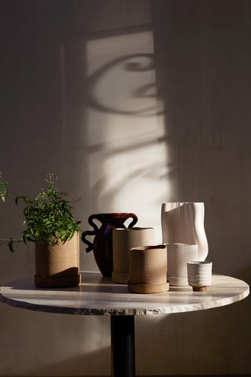 Uneru kruka Ø16 cm - Brown - ferm LIVING