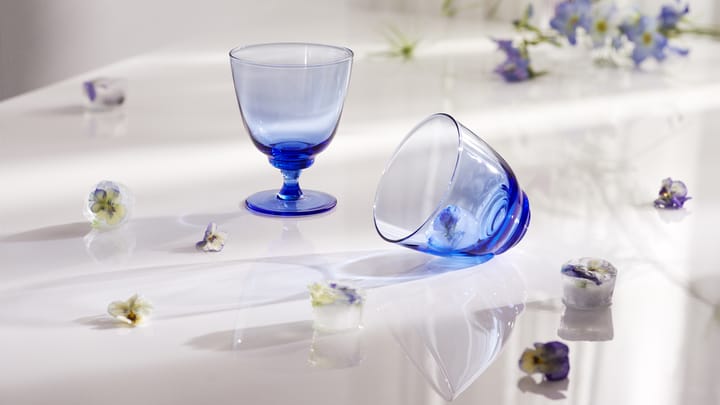 Flow glas på fot 35 cl, Mörkblå Holmegaard
