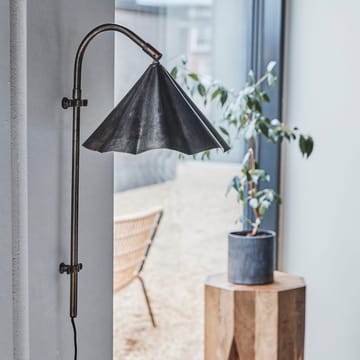 Flola vägglampa 51 cm - Antik brun - House Doctor