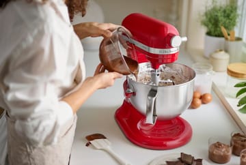 Artisan köksmaskin med lyftarm 5,6 L - Empire red - KitchenAid