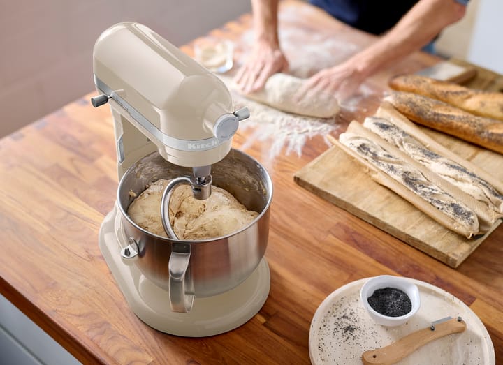 Artisan köksmaskin med lyftarm 6,6 L, Almond cream KitchenAid