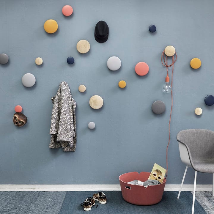 The Dots klädkrok ask, Ø13 cm Muuto