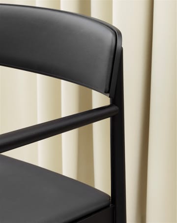 Timb karmstol med dyna - Black/ Ultra Leather - Black - Normann Copenhagen