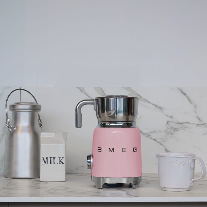 Smeg 50's Style mjölkskummare 60 cl, Rosa Smeg