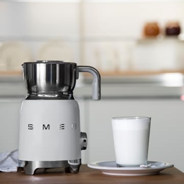 Smeg 50's Style mjölkskummare 60 cl - Vit - Smeg