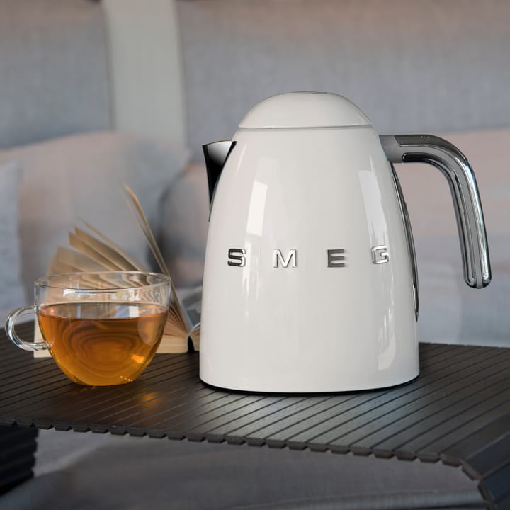 Smeg 50's Style vattenkokare med variabel temperatur 1,7 L, Créme vit Smeg