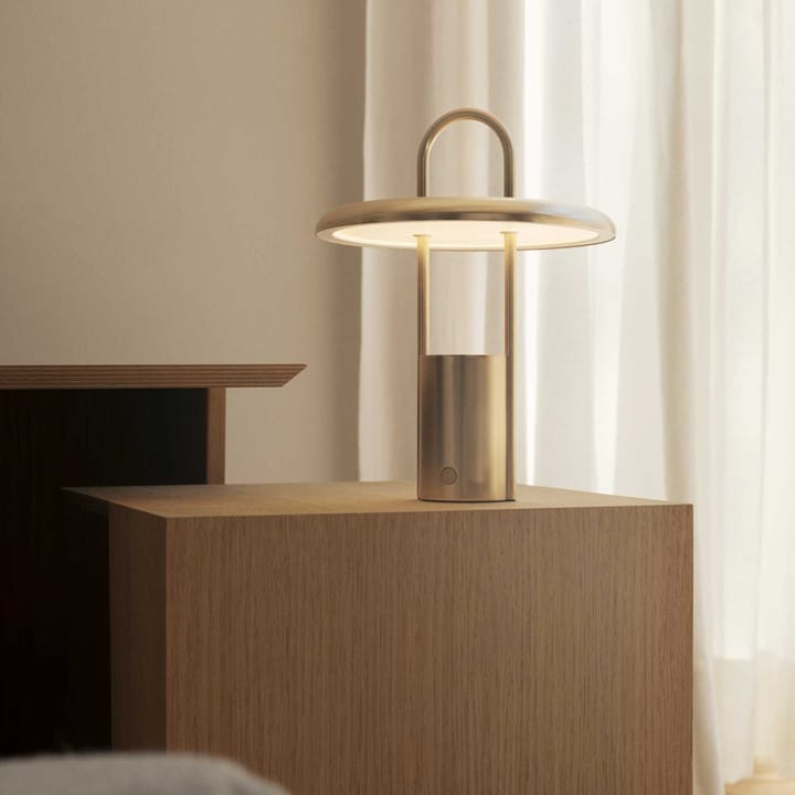 Pier LED-lampa portabel 25 cm, Brass Stelton