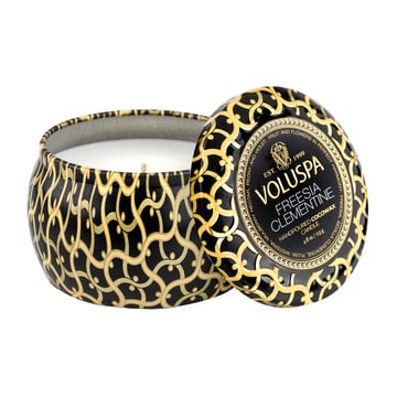 Voluspa Maison Noir Mini Tin doftljus 25 timmar Freesia Clementine